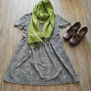 Anthropologie Gray Floral Short Sleeve Knit Dress